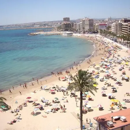 Great Location! Pool View Apartamento Torrevieja